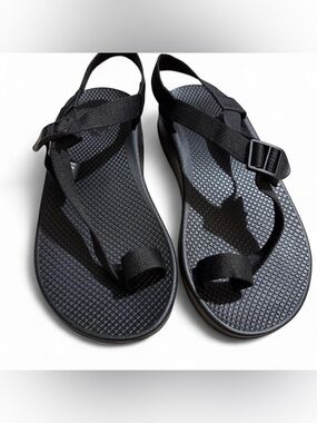 Chaco Mens Black Bodhi Classic Strap Sandals. Size 9.